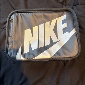 Nike Fuel Pack Insulated Lunch Bag Hard Shell Interior Black Silver Swoosh
